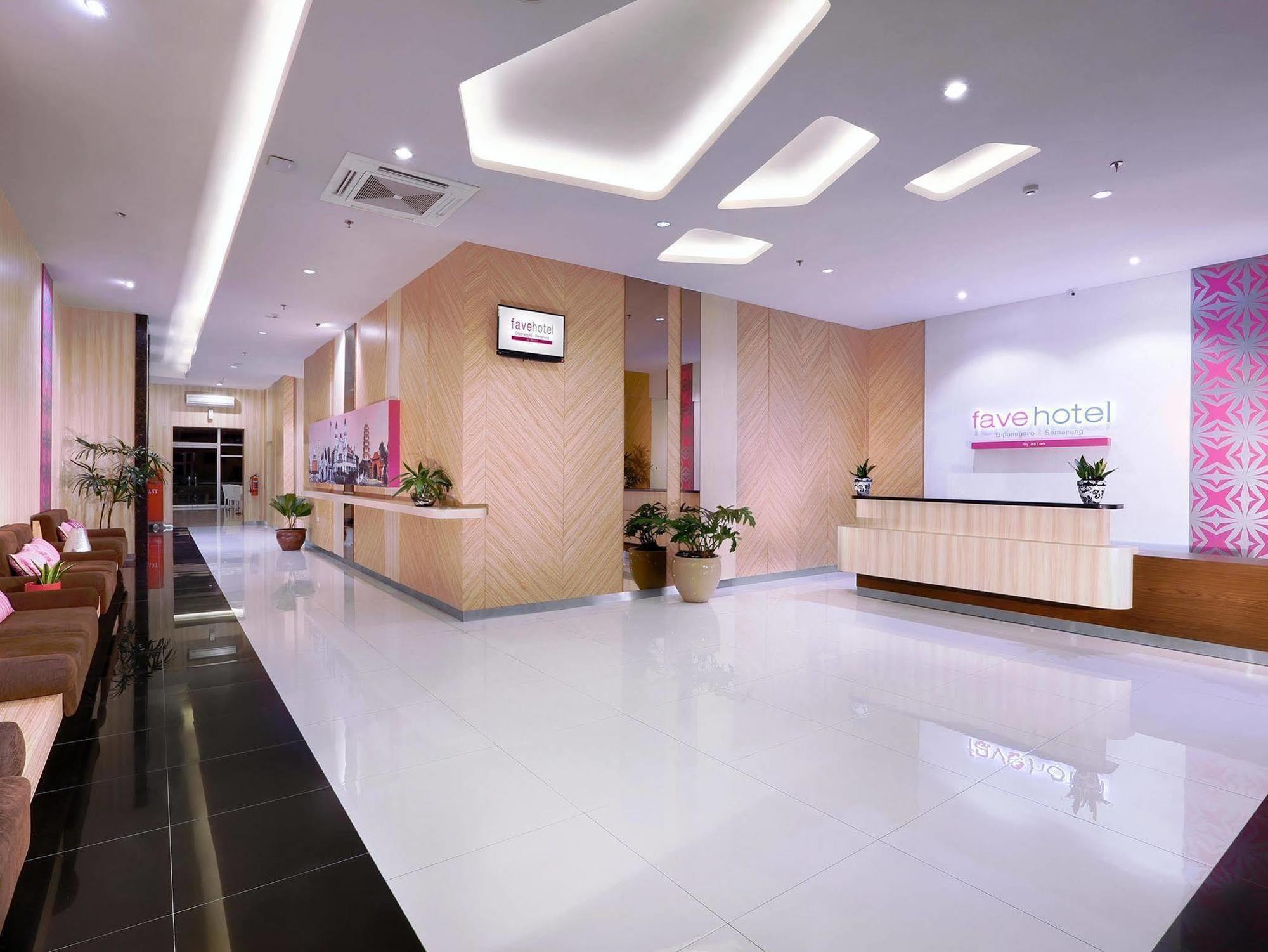 Favehotel Simpang Lima - Semarang Exterior foto